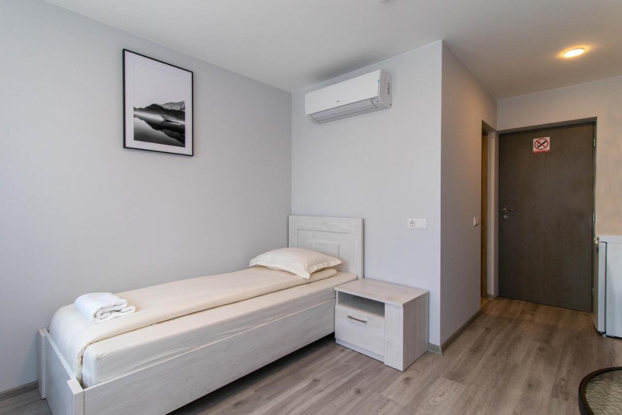Dzukija Hotel Alytus ภายนอก รูปภาพ