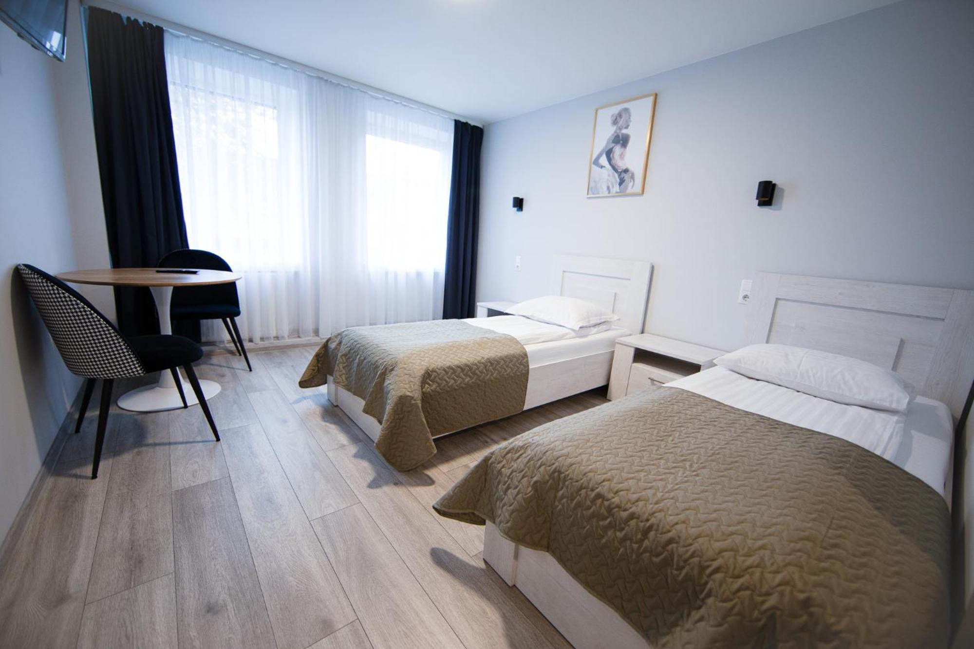 Dzukija Hotel Alytus ภายนอก รูปภาพ