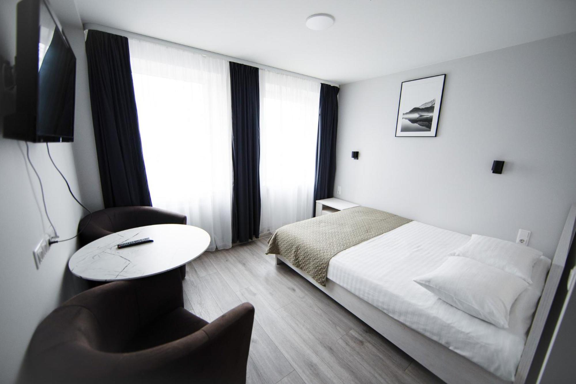 Dzukija Hotel Alytus ภายนอก รูปภาพ