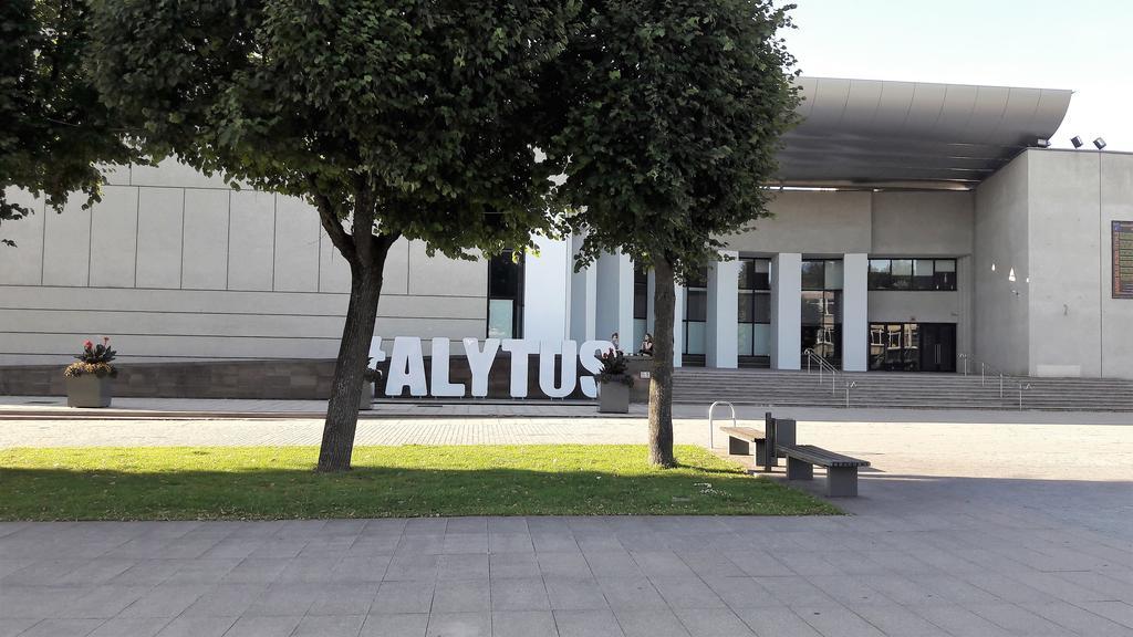 Dzukija Hotel Alytus ภายนอก รูปภาพ